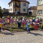 Przedszkole w Wegrach zdjecie bawiacych sie dzieci nr 6